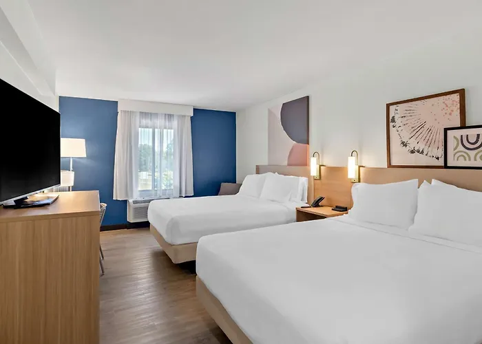 Spark By Hilton 2*
