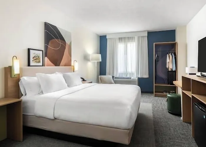 Spark By Hilton Hotel